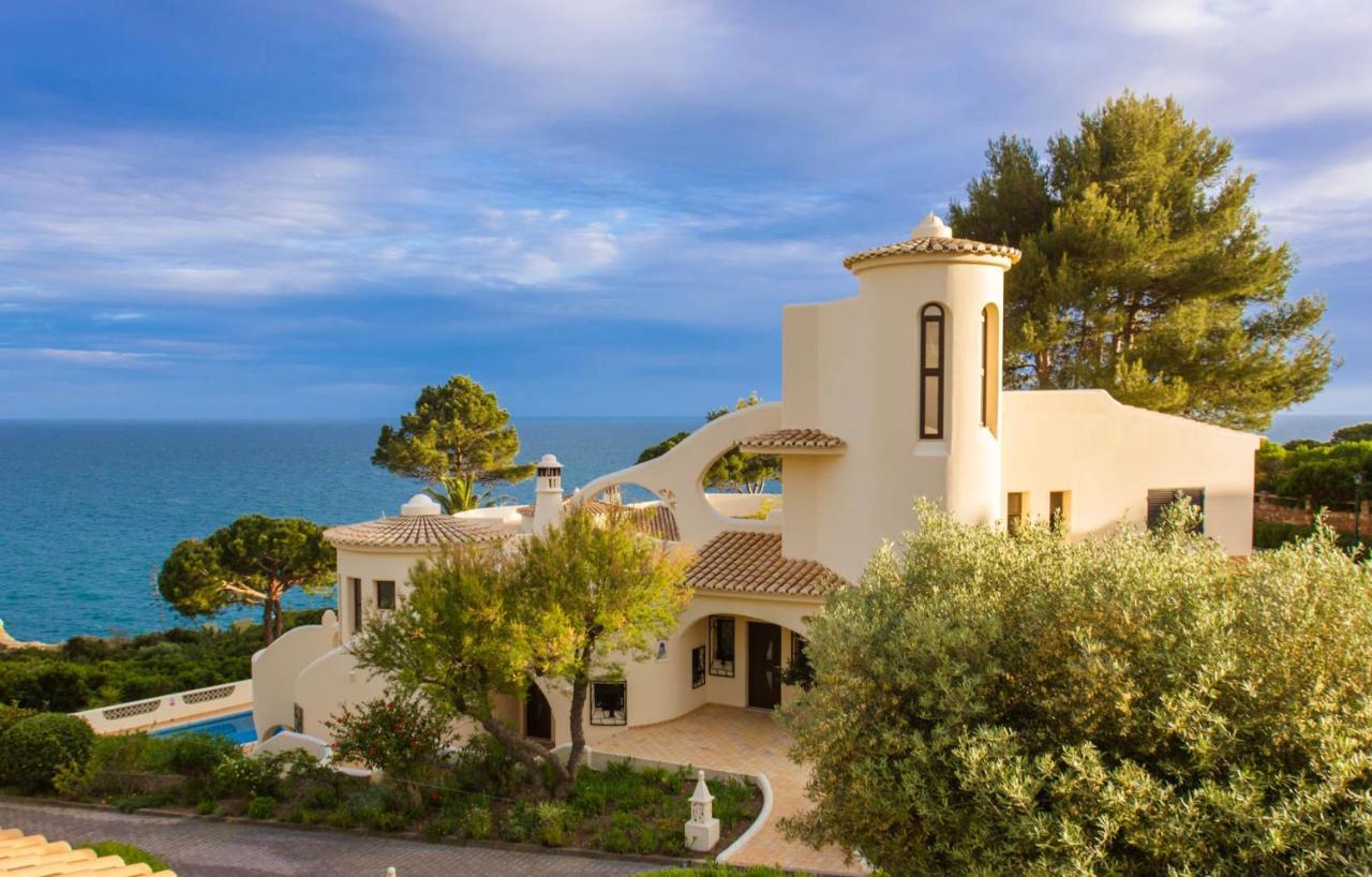 Five-Bedroom Villa Sea View