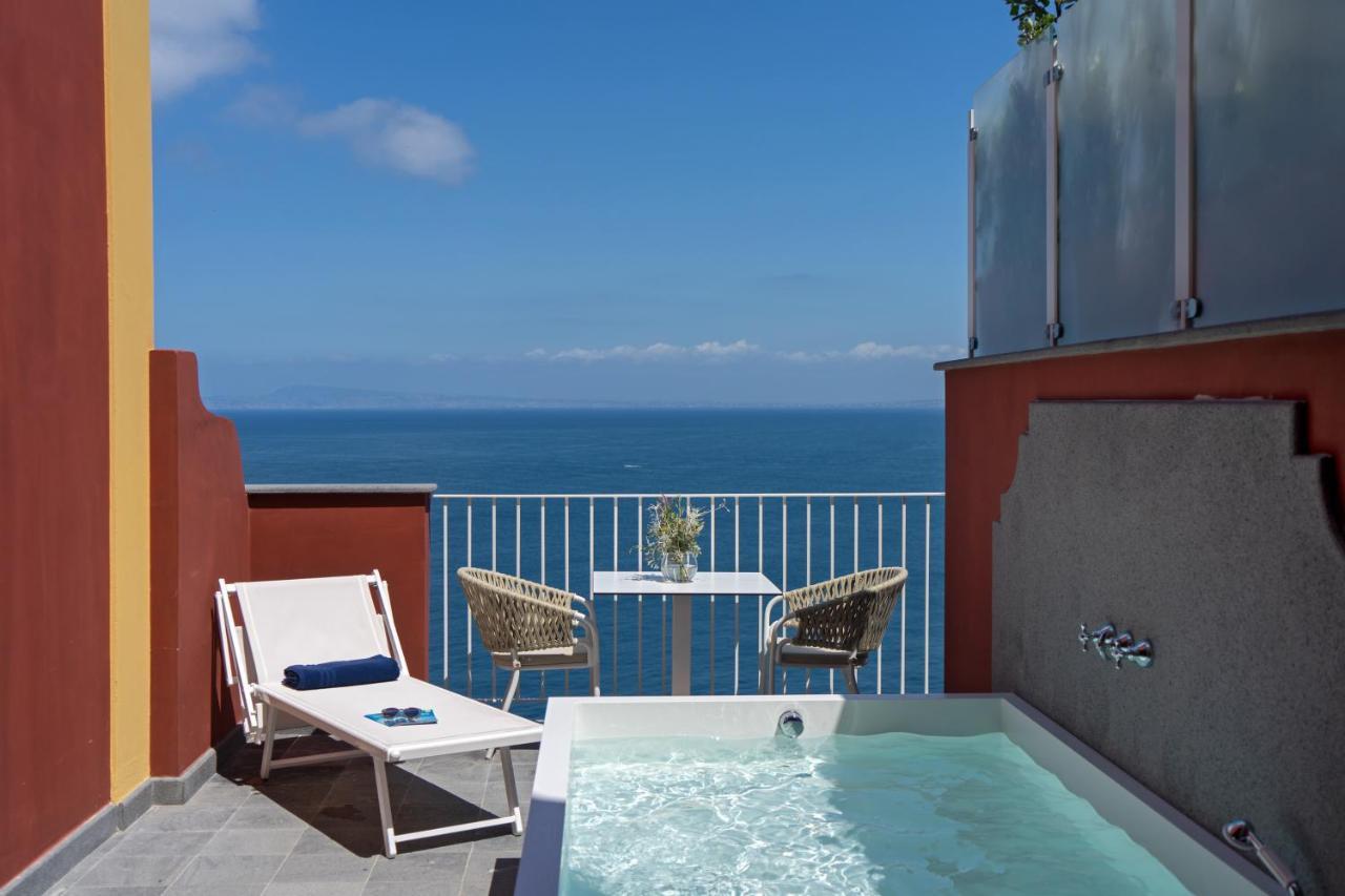 Junior Suite Terrace & Sea View