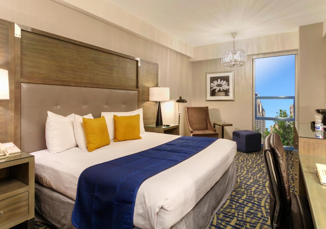 Standard Zimmer mit Kingsize-Bett