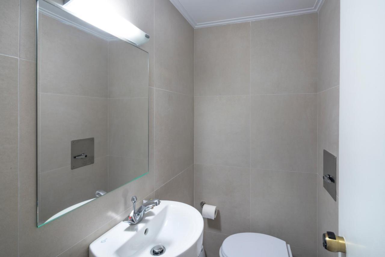 Standard Two-Bedroom Apartment Side Sea View