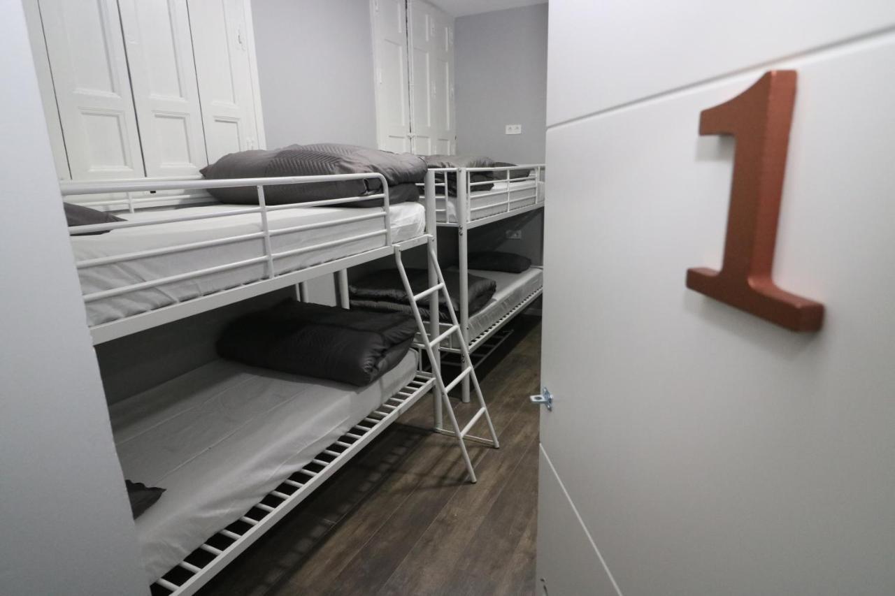 Bed 10-Bed Mixed Dormitory Room