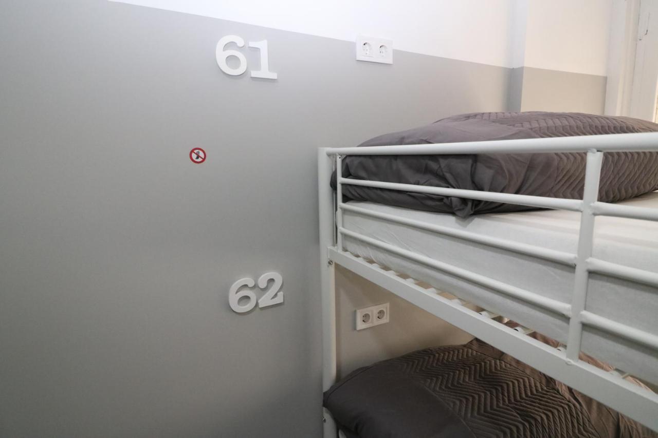 Bunk Bed Mixed Dormitory Room