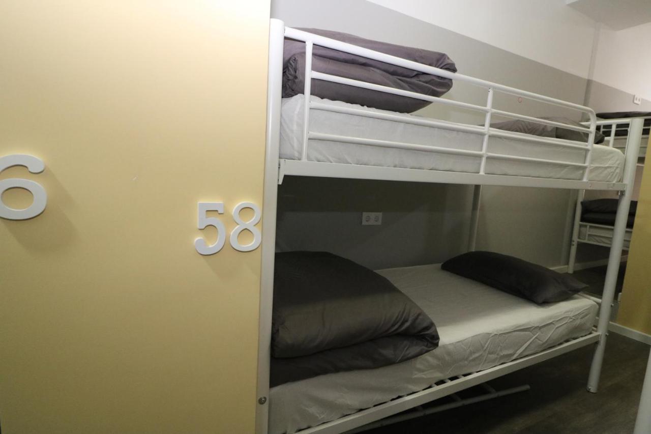 Bunk Bed Mixed Dormitory Room