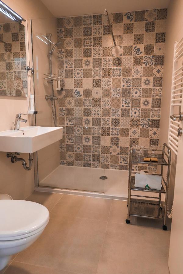 Kamer Toegewezen bij het Inchecken