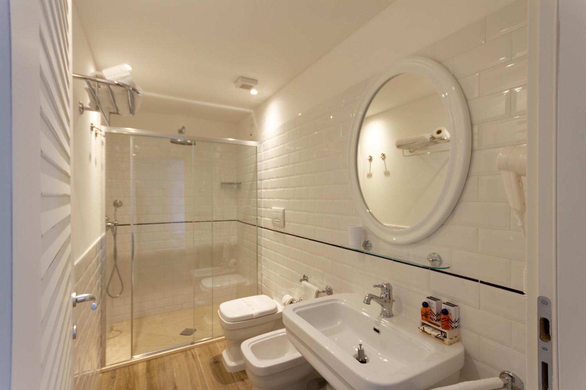 Junior Suite Hot Tub