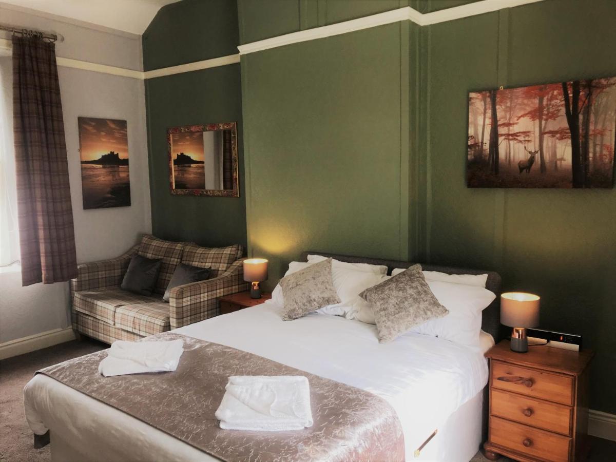King Room with Sofa Bed