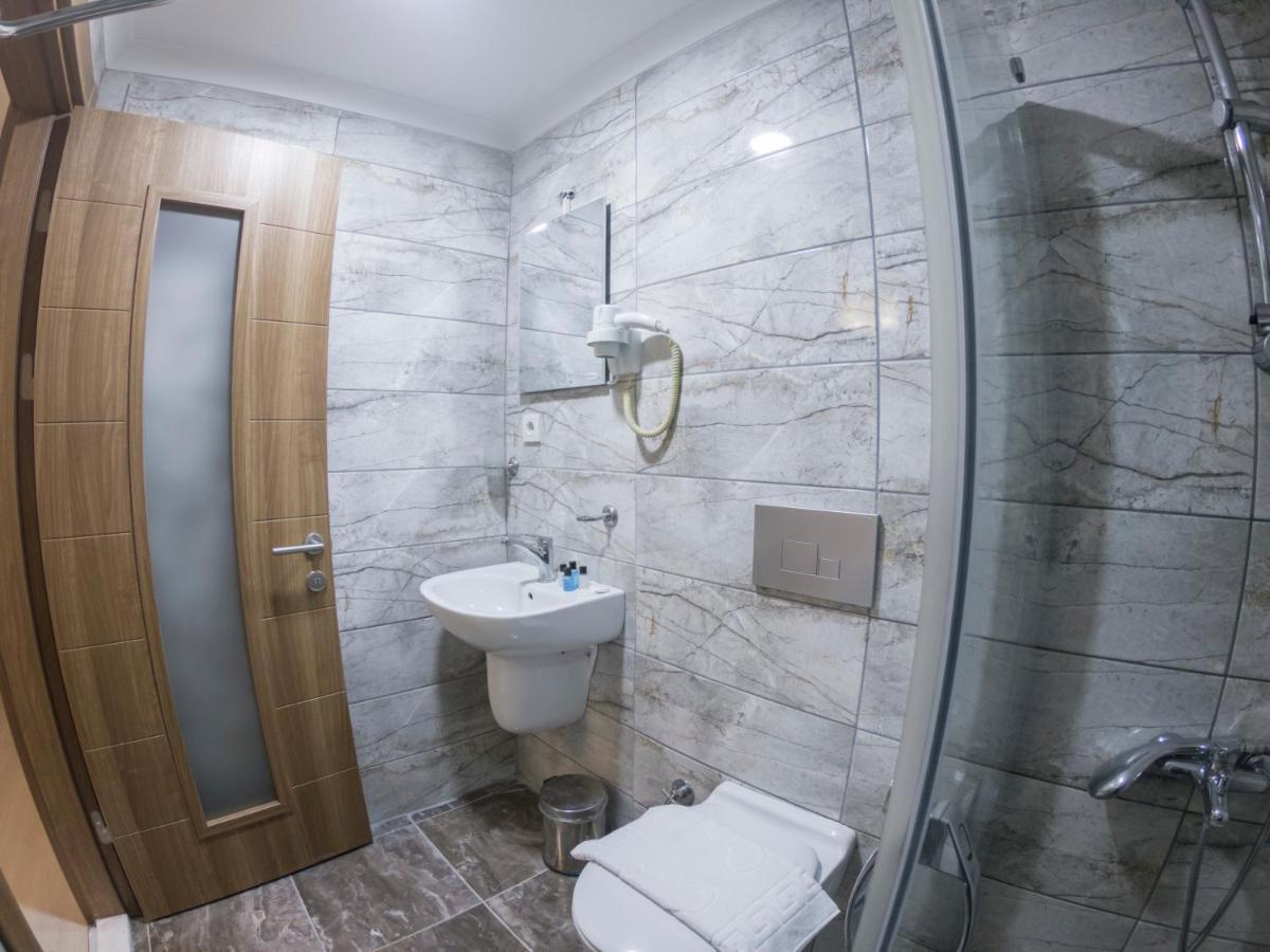 Economy Double or Twin Room