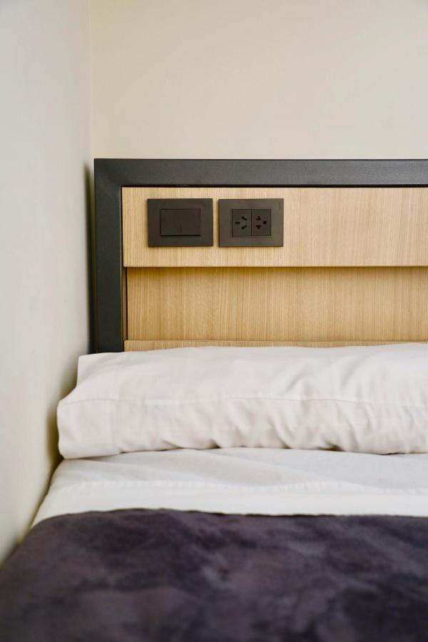 Single Bed Mixed Dormitory Room