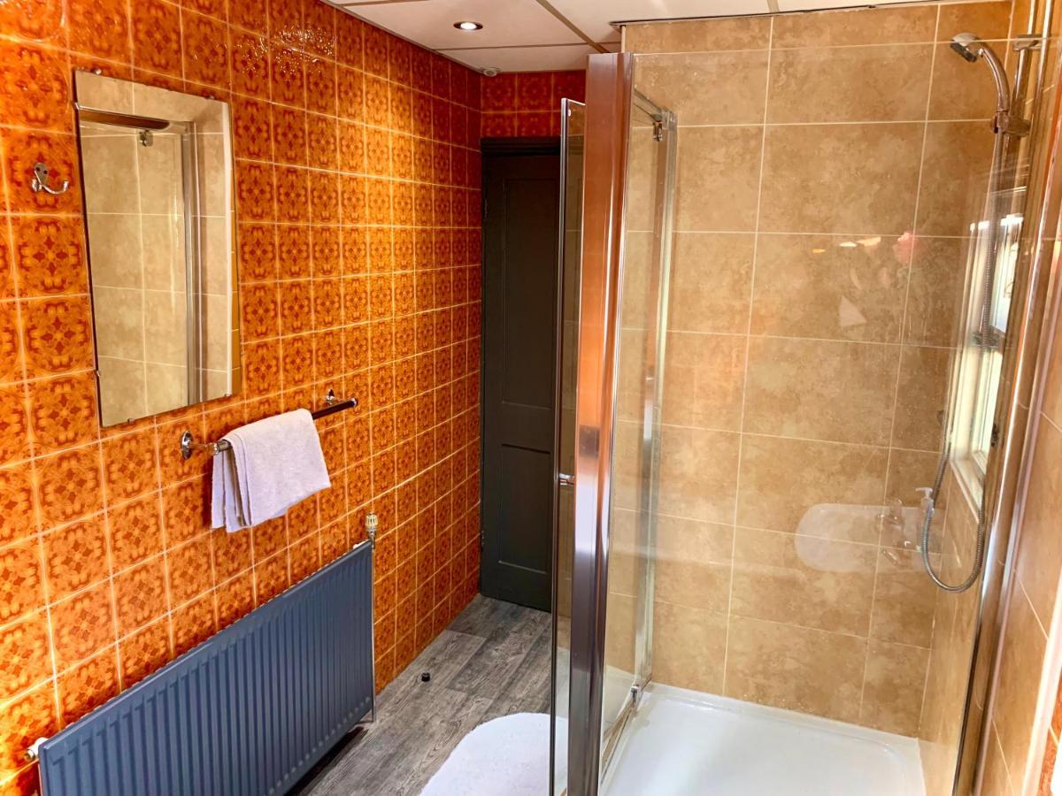 Single Room External Bathroom
