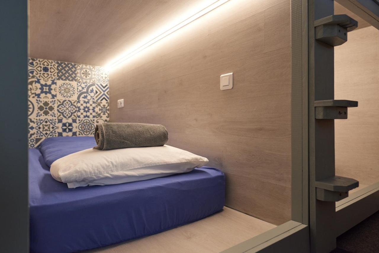 Bunk Bed Mixed Dormitory Room