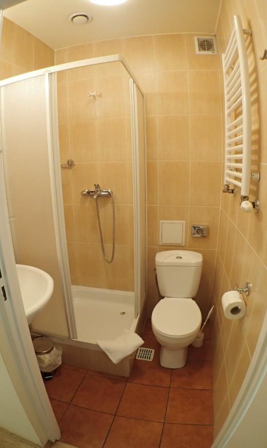 Double Room Private Bathroom