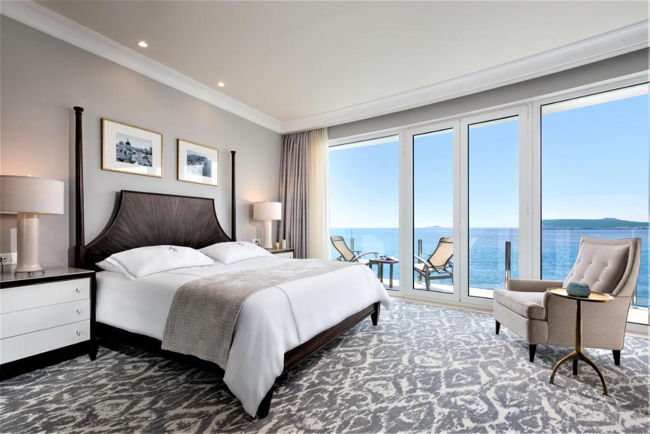 Deluxe King Room Balcony Sea View