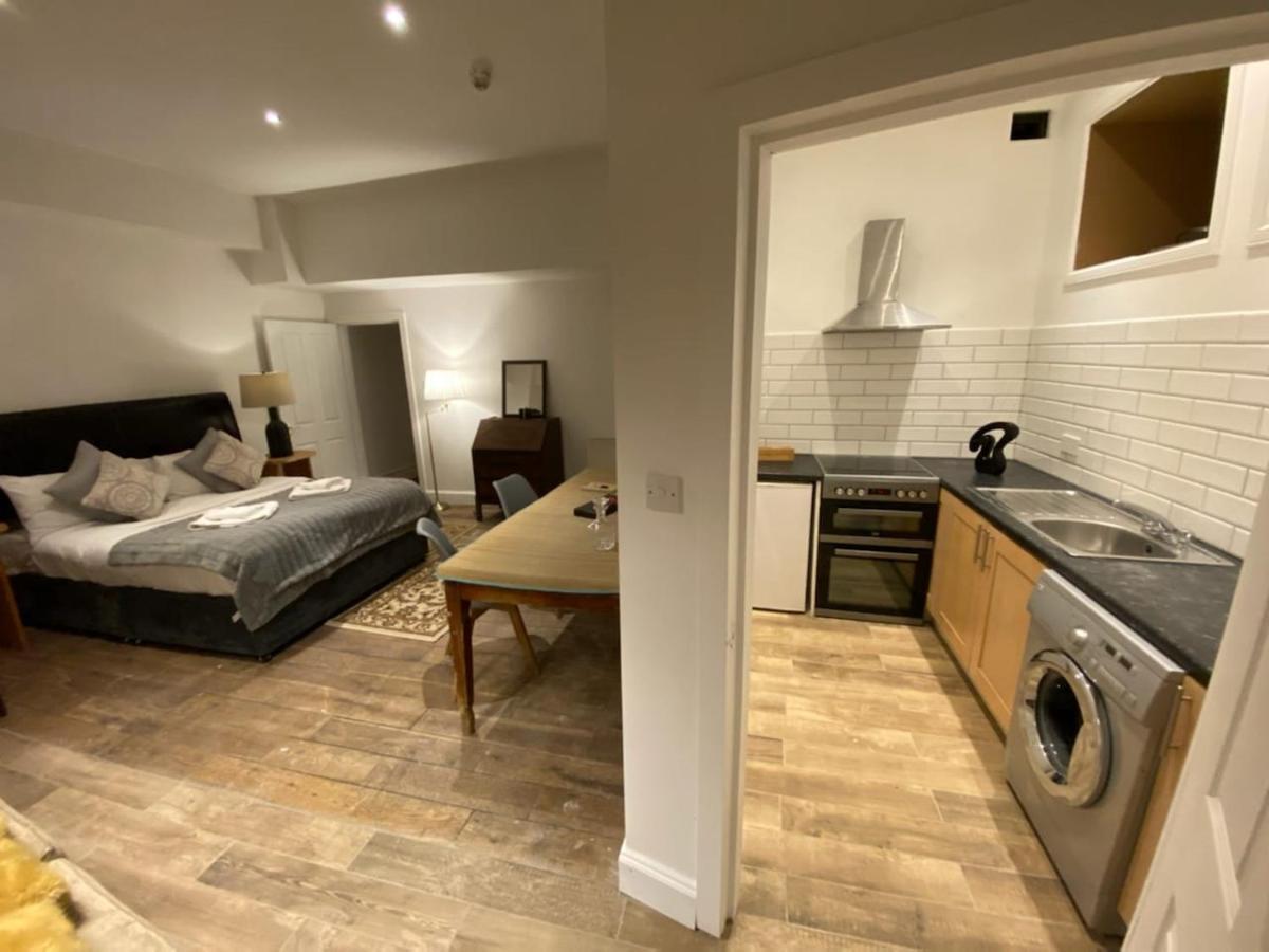 Suite Ground Floor BG