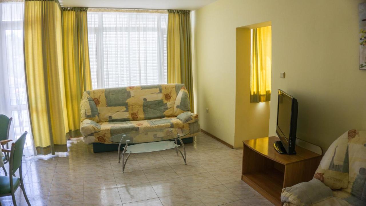 1-Bedroom Apartment Balcony