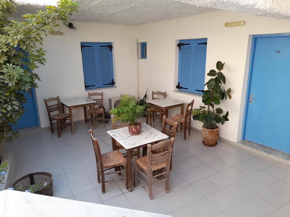 Economy Triple Room Basement