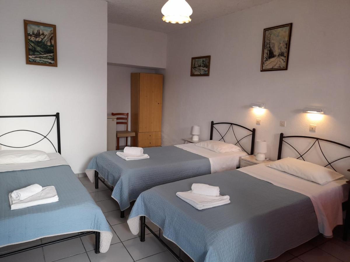 Economy Triple Room Basement