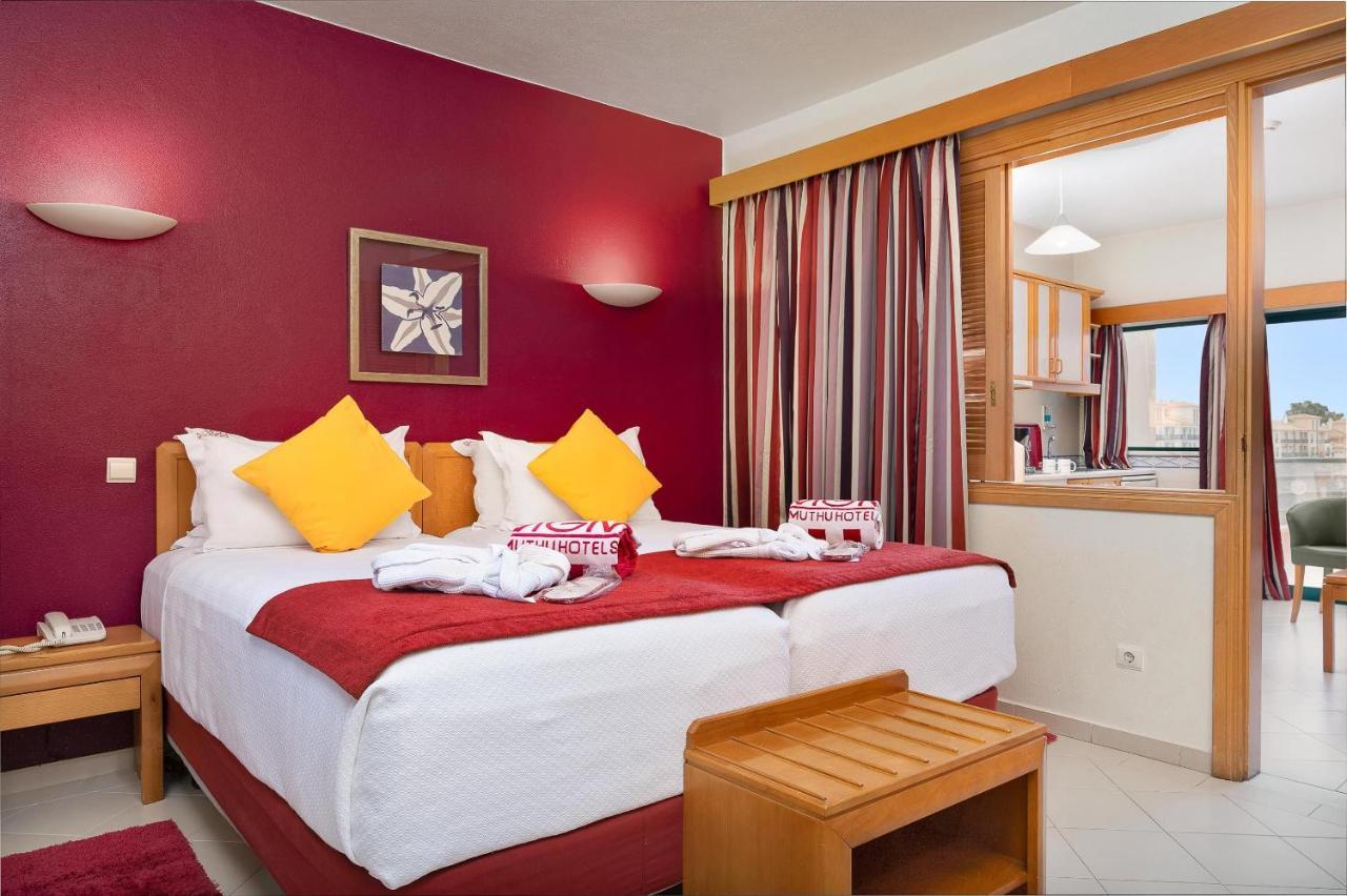 Hébergement 1 Chambre Club Junior (4 Adultes)