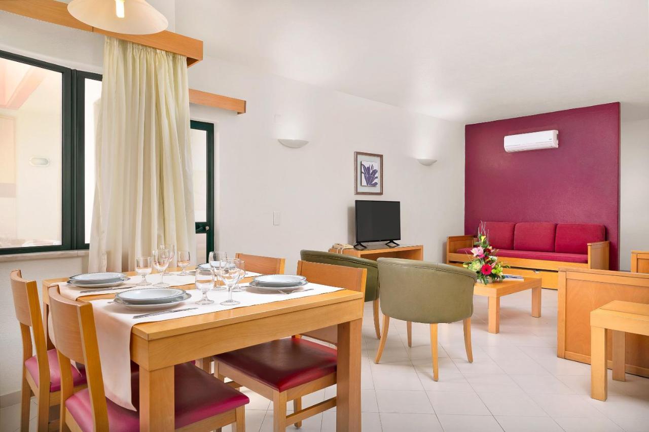 Hébergement 1 Chambre Club (6 Adultes)