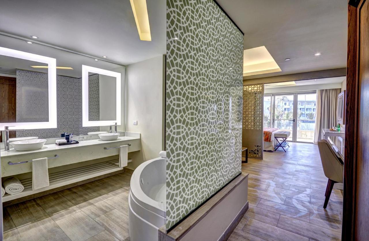Luxury Family Suite