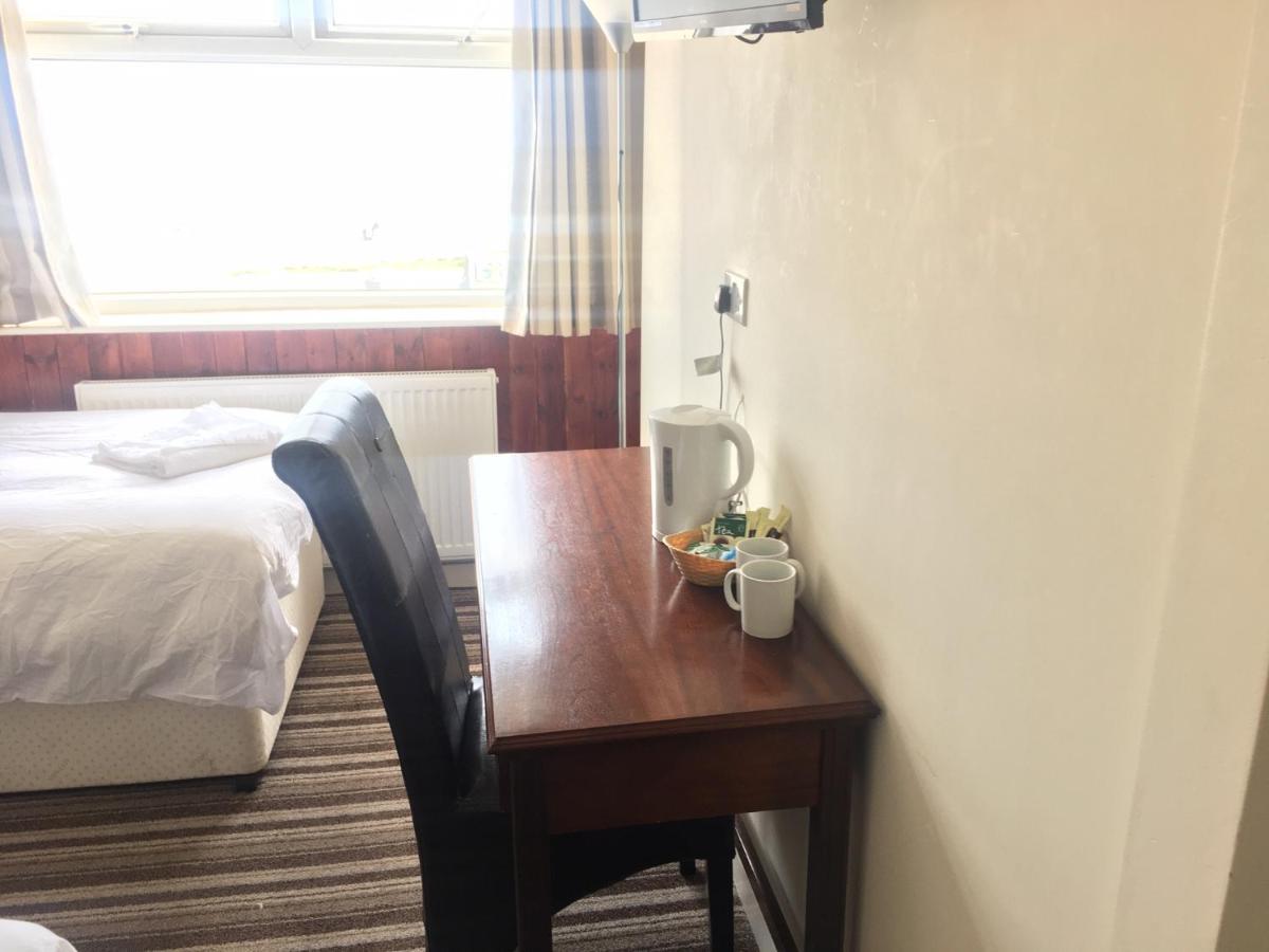 Standard Twin Room Sea View