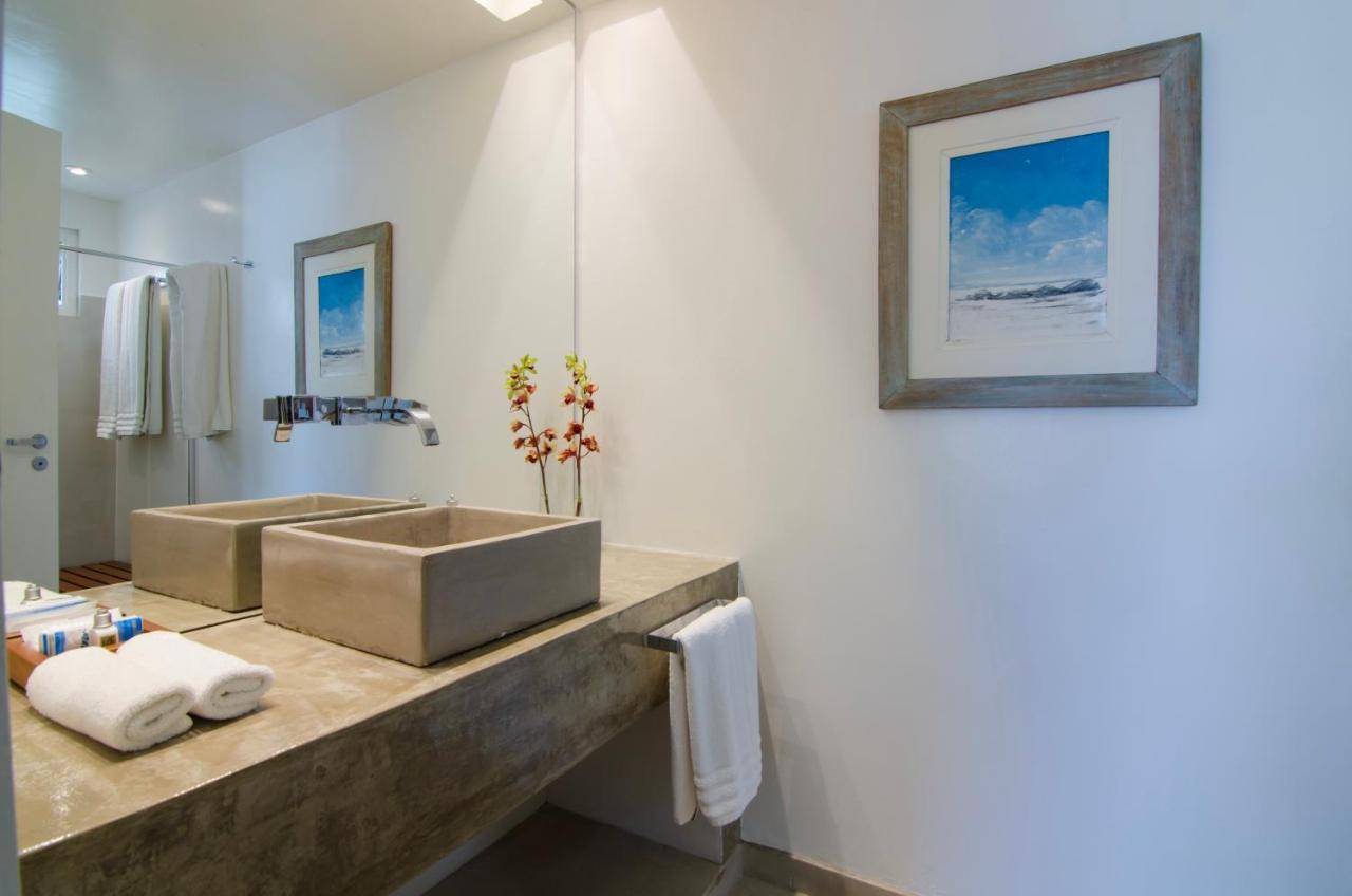 Loft Suite bathtub sea view
