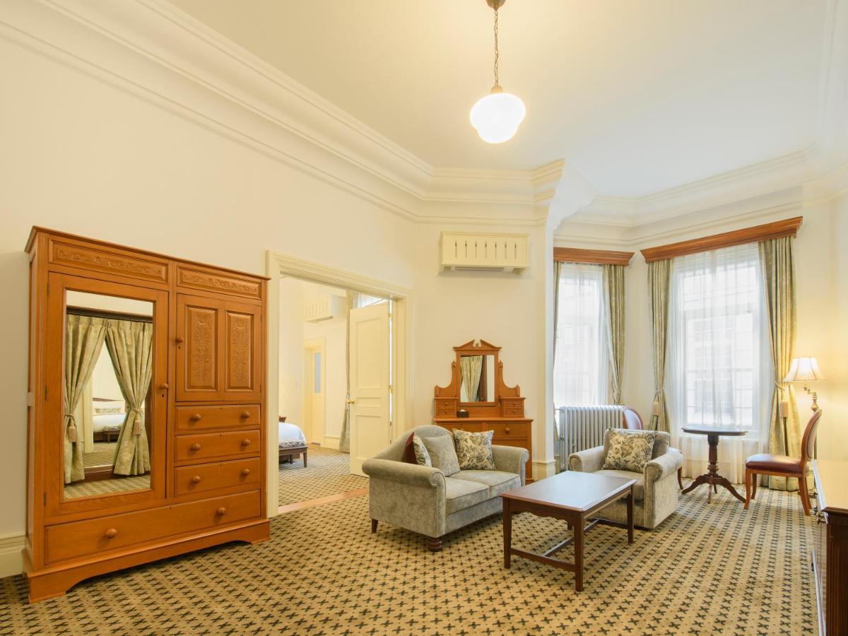 Suite – Comfy Lodge / Restful Cottage