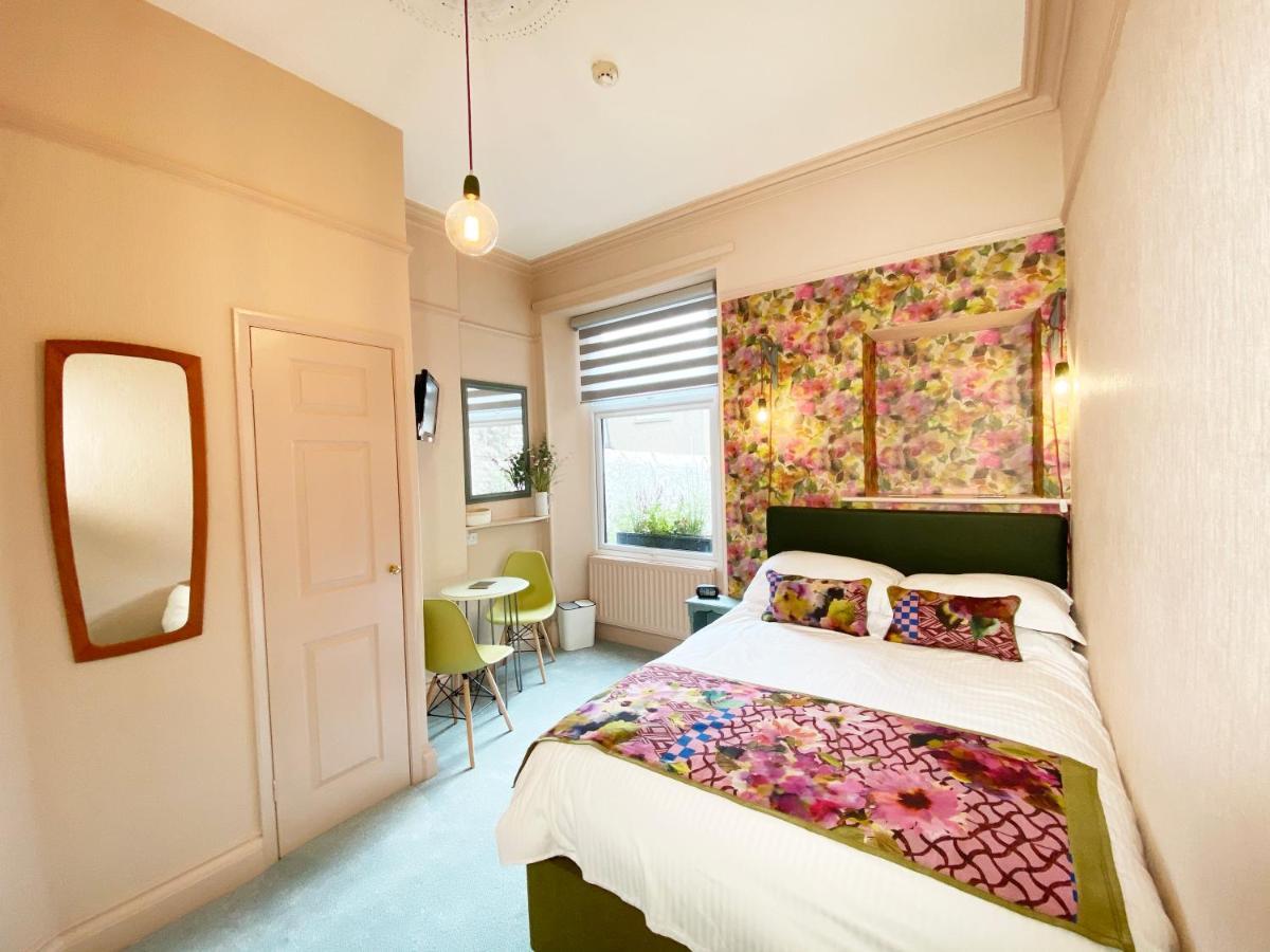 Double Room,1012990366:JPEG