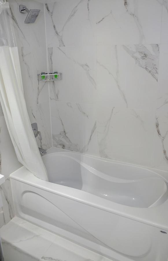 Chambre Supérieure 2 Lits Queen-Size - Récemment Rénovée