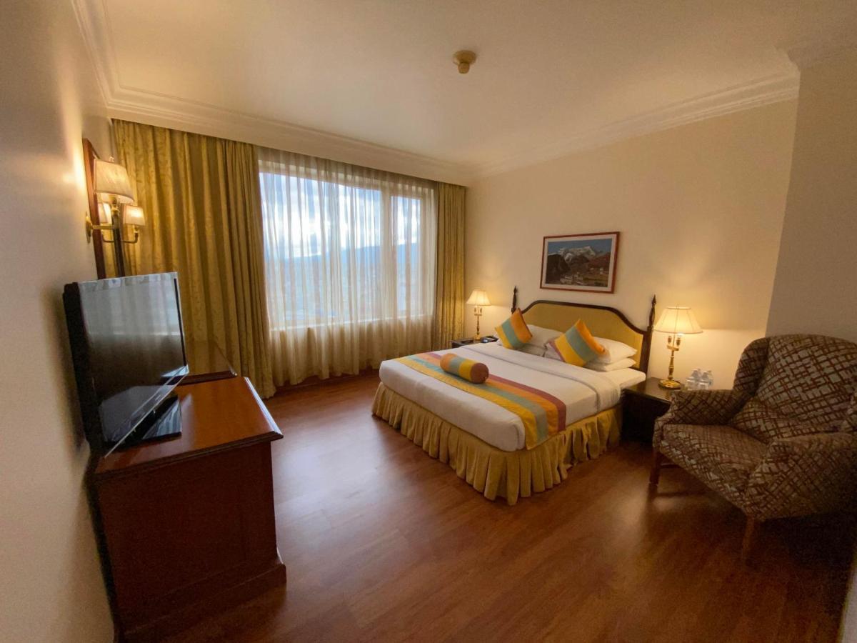 Suite on Spa & Laundry & Roundtrip Airport transfers