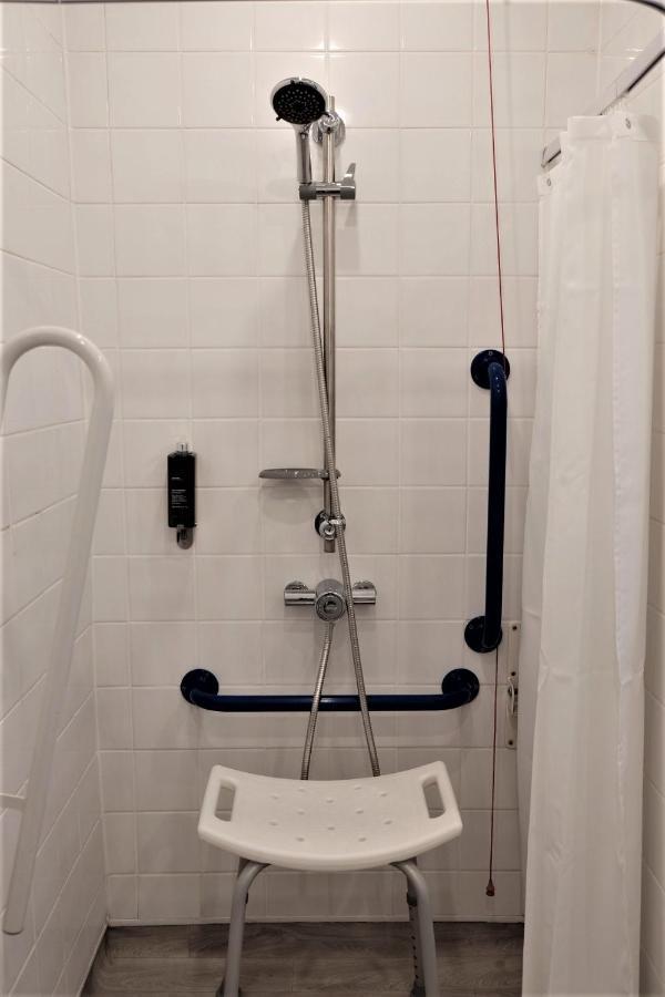 Single Room Disability Access,747191264:JPEG