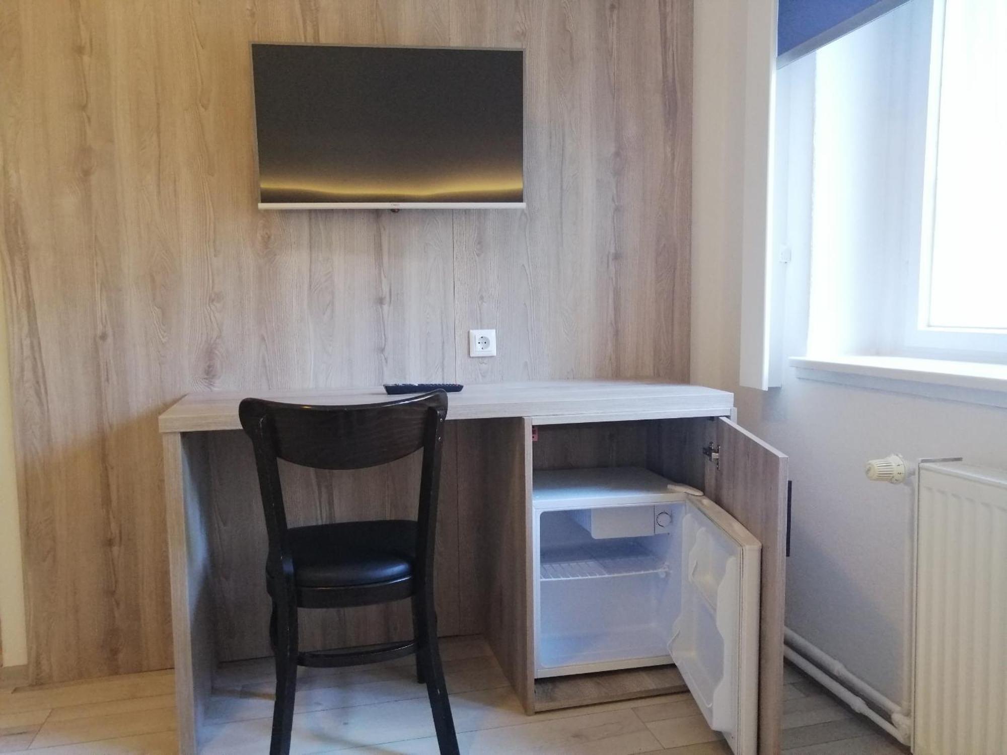 Single Room Private External Bathroom