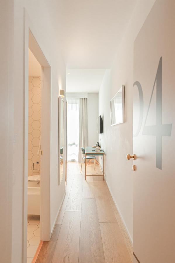 Deluxe Double Room Side Sea View
