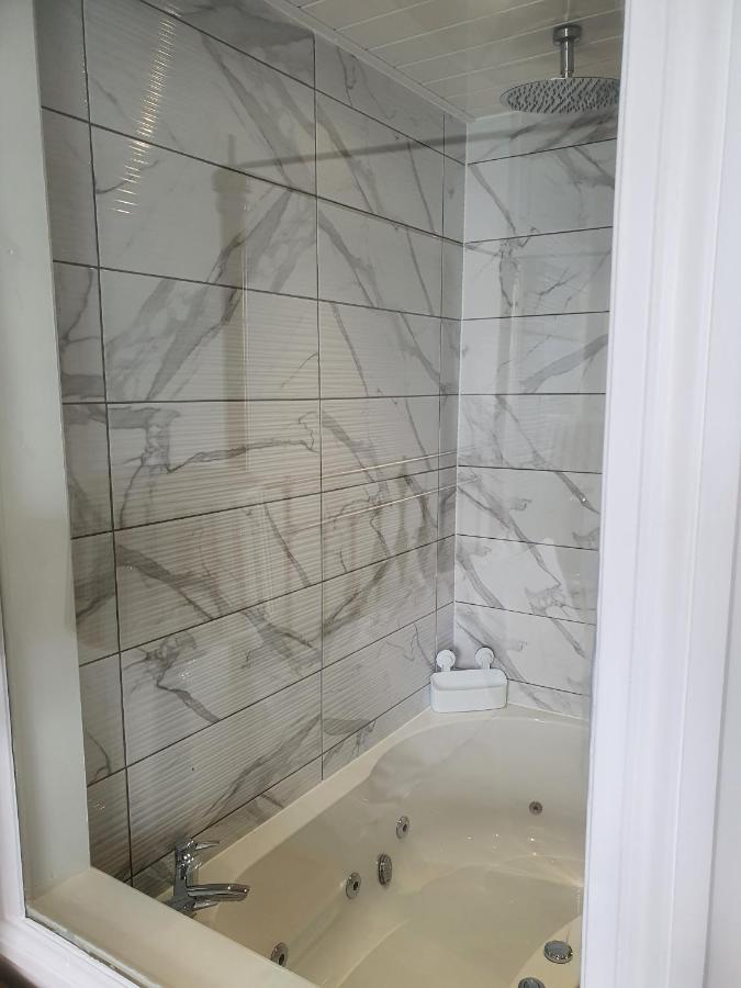 Deluxe Room,1021604305:JPEG
