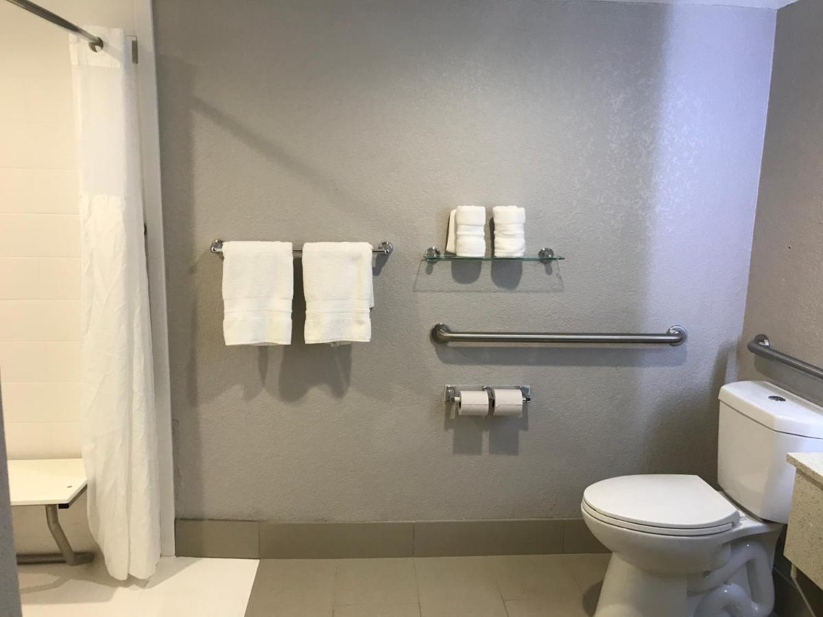 Habitación con cama extragrande y ducha a ras de suelo - Adaptada para personas de movilidad reducida - No fumadores