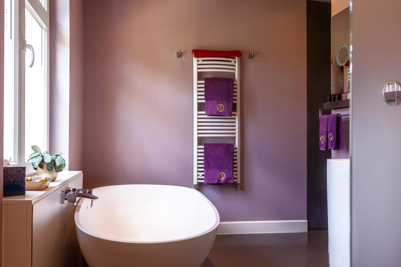 Deluxe Double Room Bath