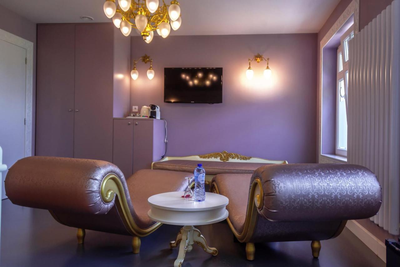 Deluxe Double Room Bath