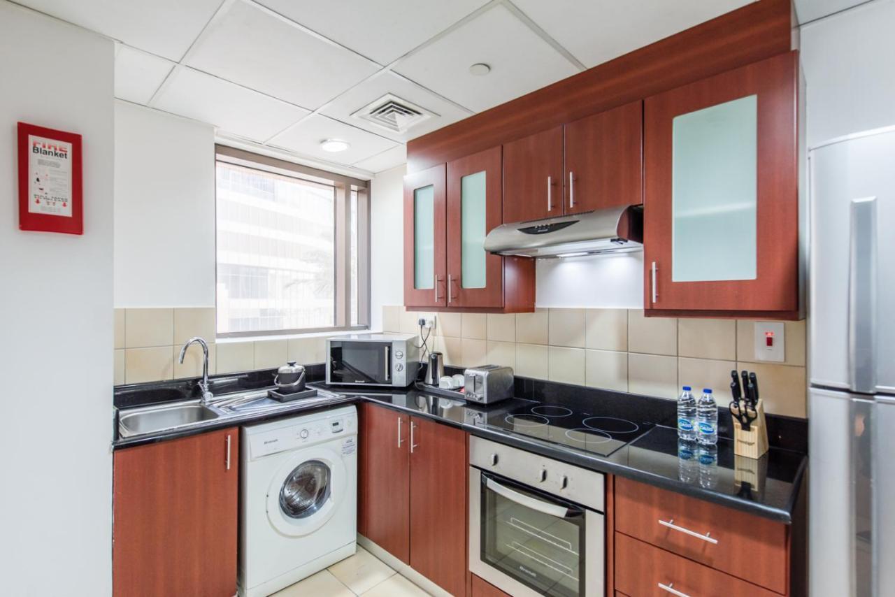 Deluxe One-Bedroom Apartment