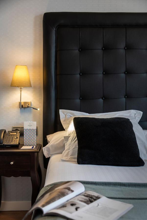 Queen Single Room