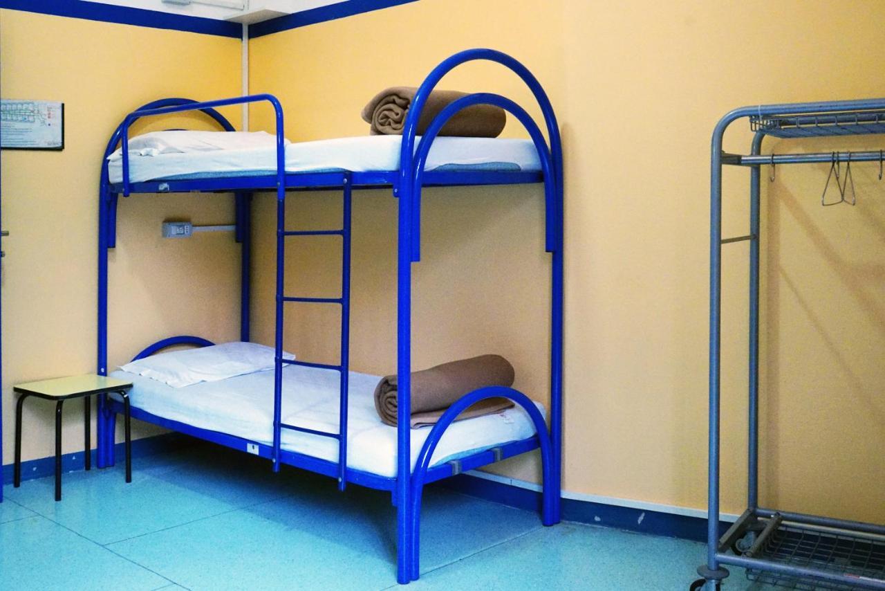 Bed 6-Bed Female Dormitory Room