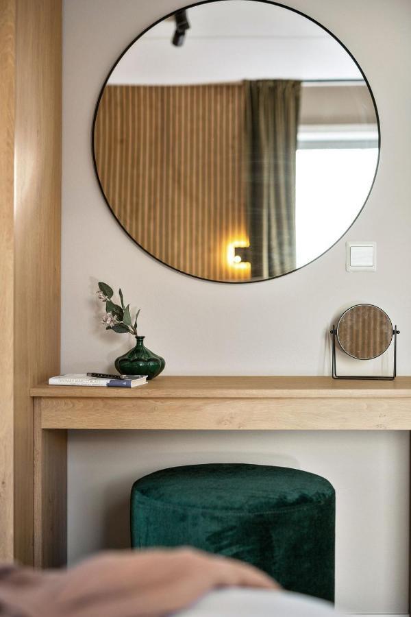 Superior One-Bedroom Apartment