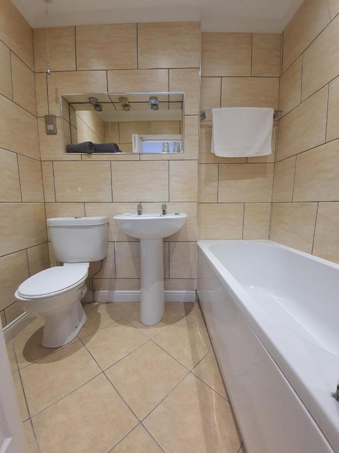 Deluxe King Suite