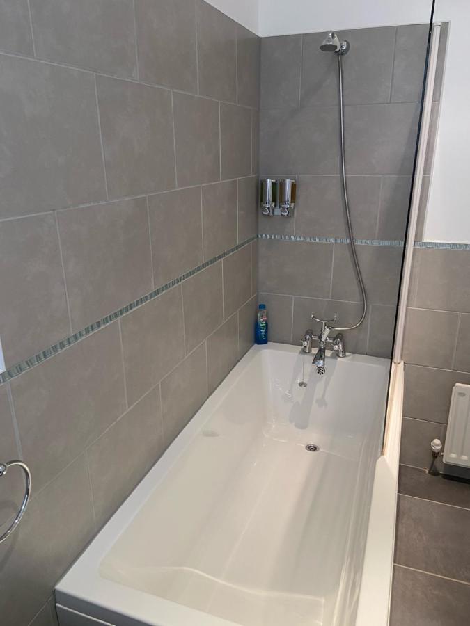 Twin Room with Private Bathroom