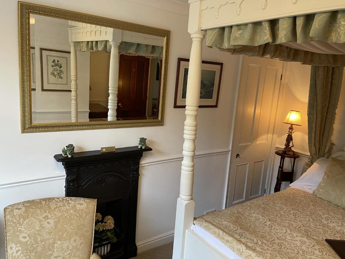 Chambre Double avec Lit à Baldaquin