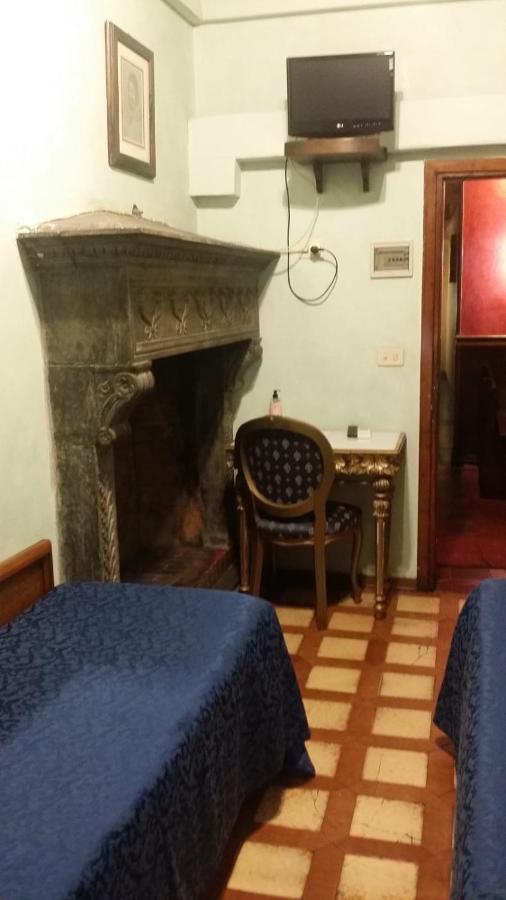 Chambre Lits Jumeaux Économique avec Salle de Bains Privative Séparée