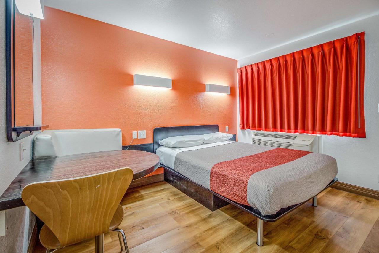 Habitación Deluxe - Cama grande - No Fumadores