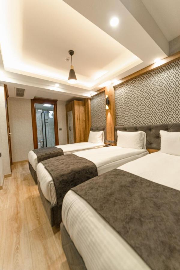 Economy Triple Room Basement Floor