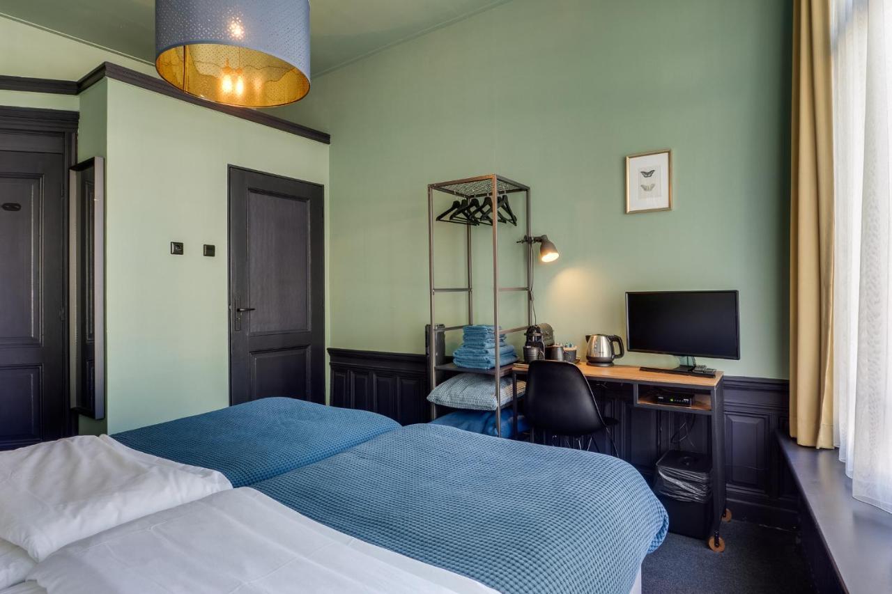 Twin Room Canal View