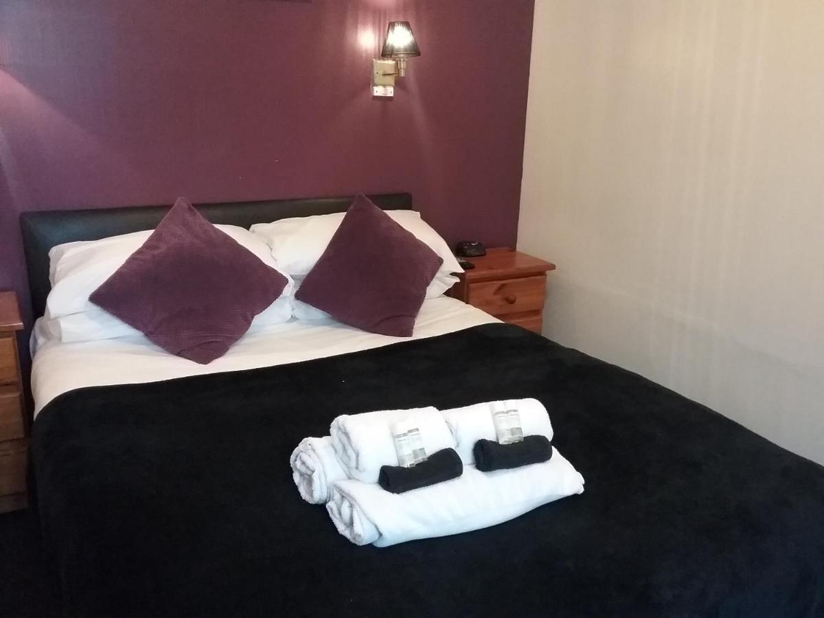 Double Room Private Bathroom