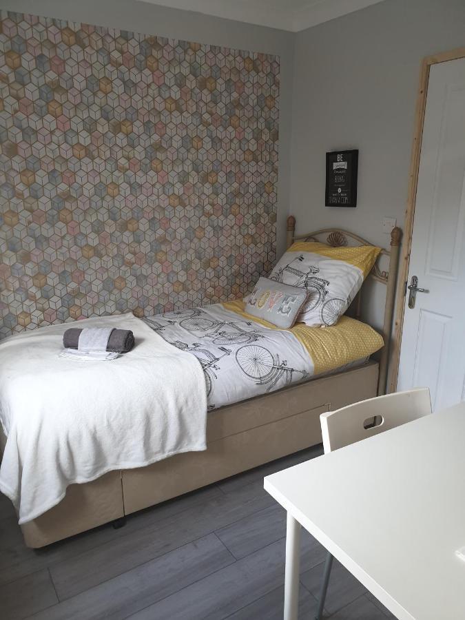 Single Room,1033587962:JPEG