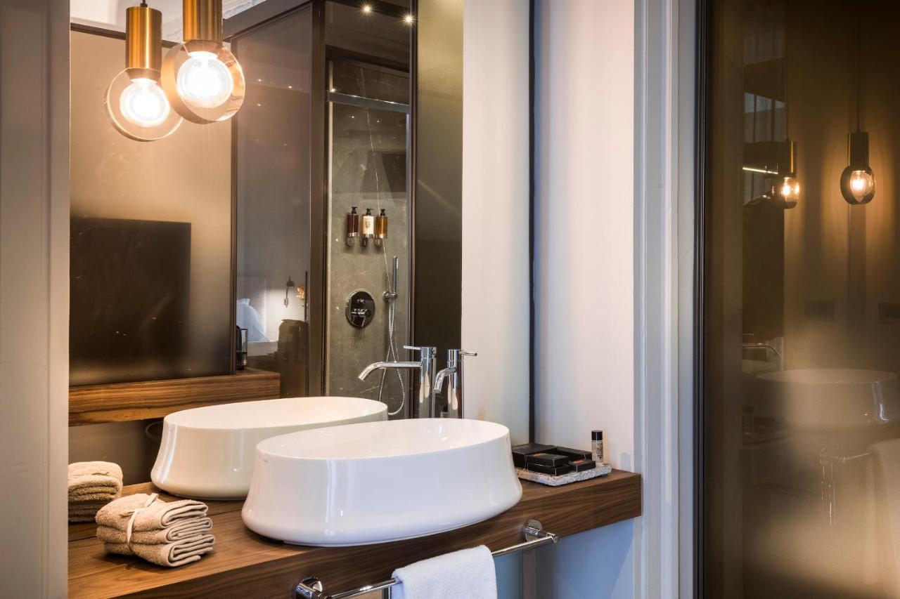 Standard Double Suite